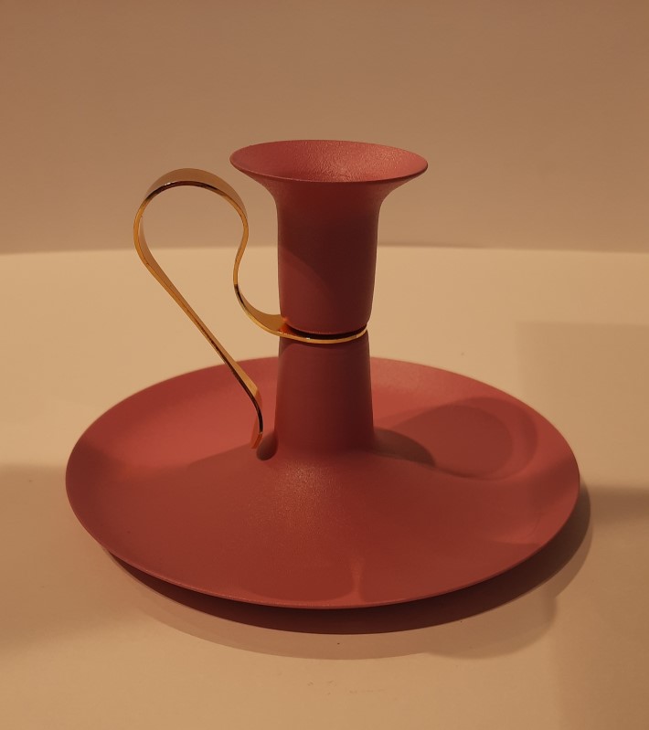 شمعدان آناهیتا صورتی دسته طلایی