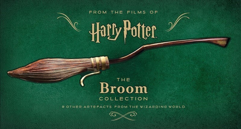 تصویر  Harry Potter The Broom Collection and Other Artefacts from the Wizarding World